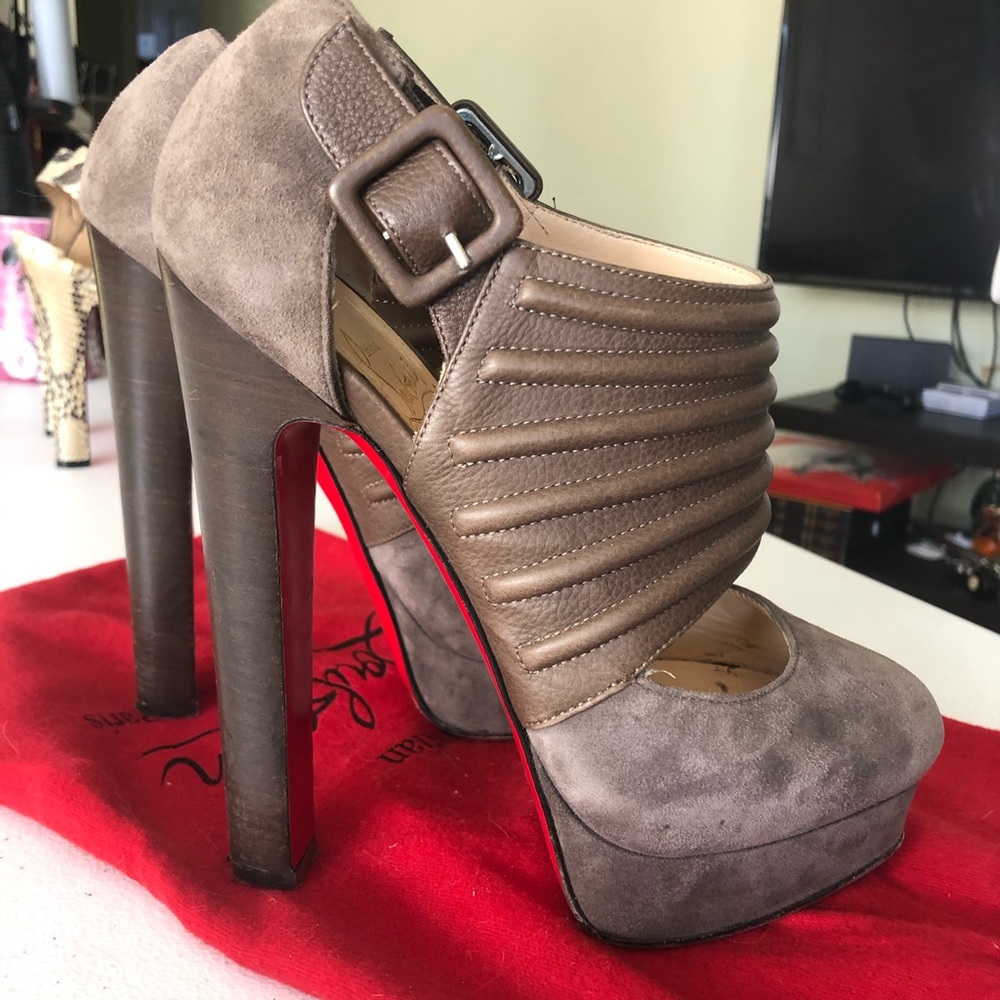 Christian Louboutin Red bottoms